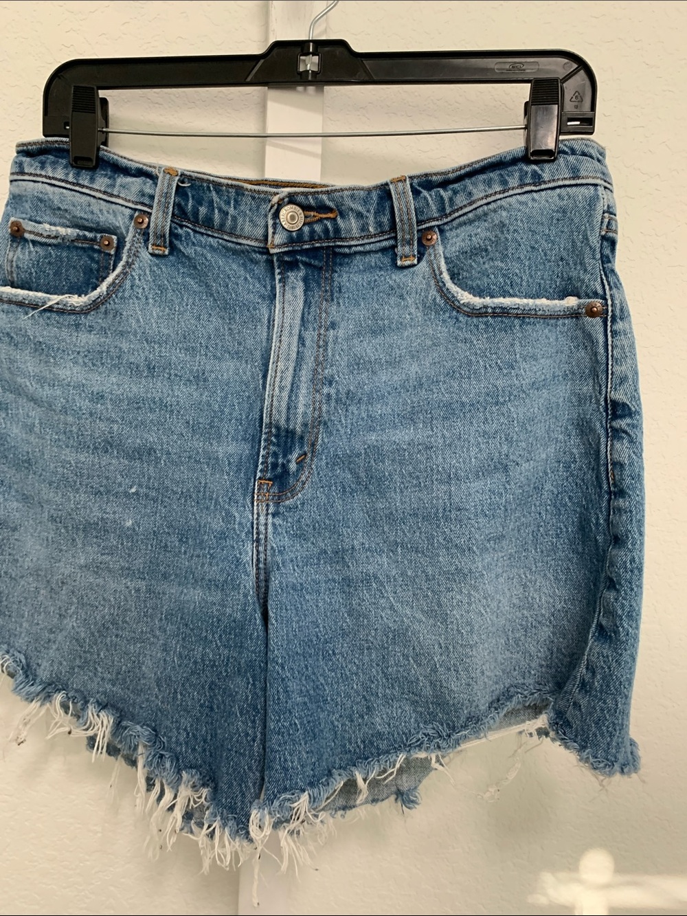 Abercrombie & Fitch High Rise Dad Denim Shorts - Picture 4 of 9